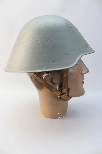 Alter NVA DDR Stahlhelm Gefechtshelm