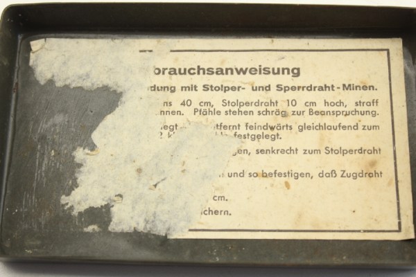 Wehrmacht detonator tin for mine detonator pull type 35