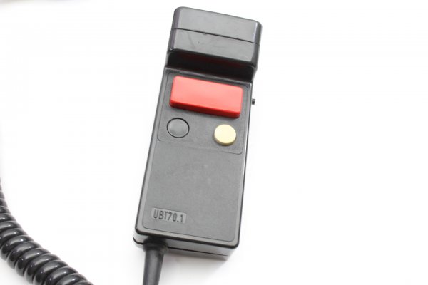 Funksprechgerät UFT 771  tragbares UKW-Handfunksprechgerät mit- Bedienteil UBT 70.1
