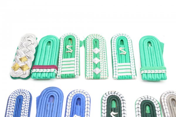 20 pieces NVD DDR shoulder boards