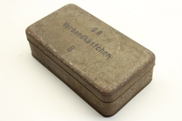 Deutsche Reichsbahn DR first aid kit B tin can
