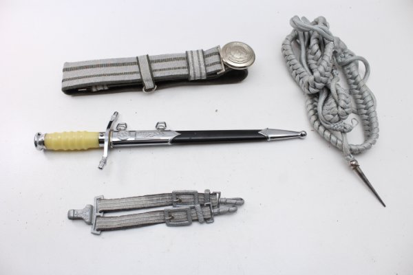 NVA officers' honor dagger, with hanger, field bandage and officer's hanger