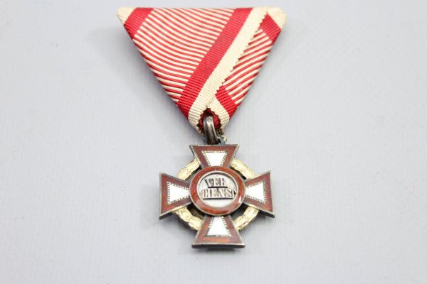 Österreich - Militärverdienstkreuz III am Dreiecksband