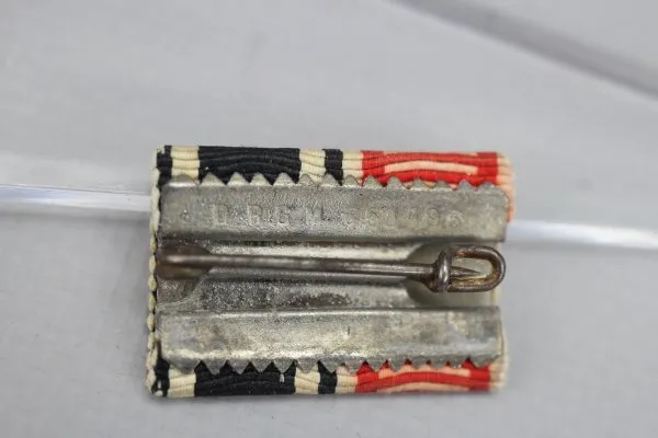 3 field clasps / ribbon clasp