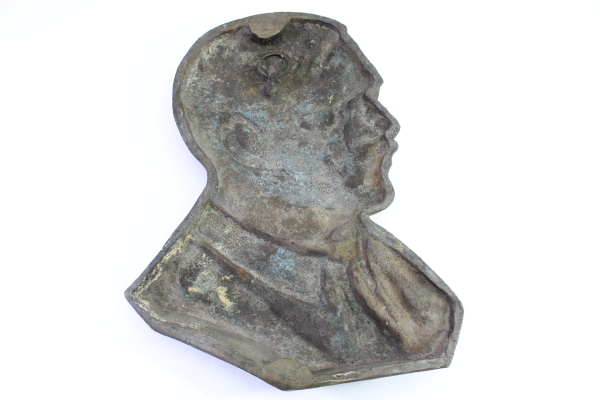 Wall Relief of Adolf Hitler – NSDAP Leader Portrait in Cast Brass