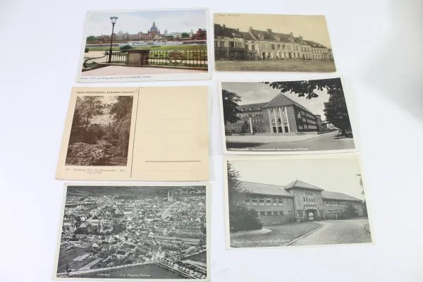 Set consisting of 53 different postcards
