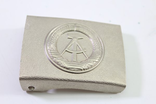 DDR - Nationale Volksarmee Koppelschloss Eisen vernickelt