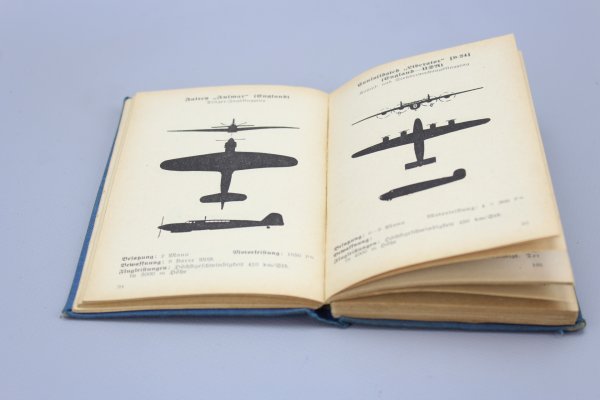 Deutscher Luftwaffen Taschenkalender 1943 Das Handbuch der Luftwaffe