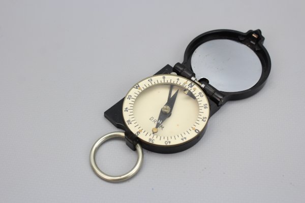 ww2 Marching compass, compass from the company "Busch Rathenow"