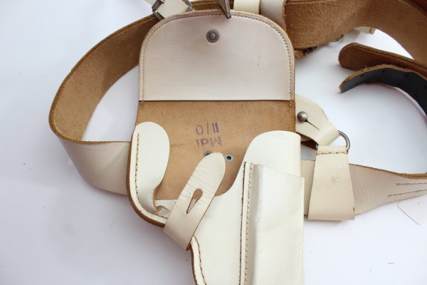 Koppel mit Holster der Deutschen Volkspolizei