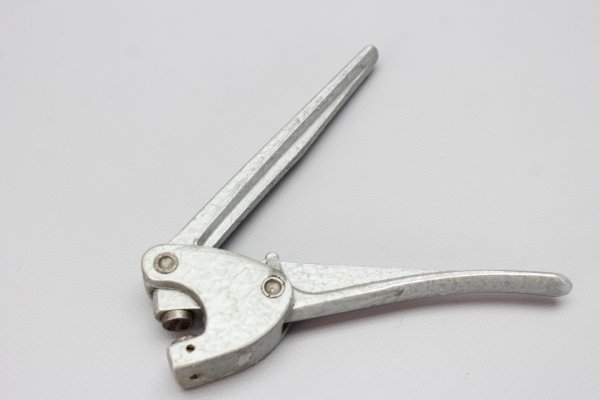 Small sealing pliers DDR / NVA Sealing pliers of the GDR border troops.