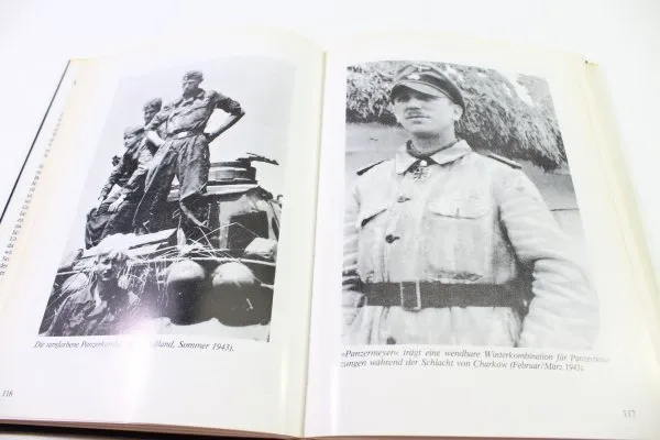 Uniformen der Waffen SS