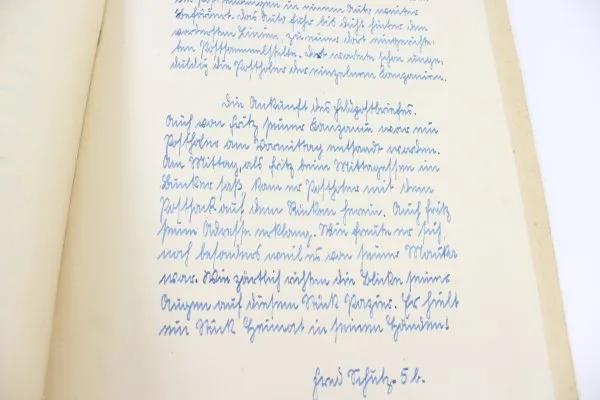 Folder: The Field Post Provides Connections Between the Front and Home, Lüneburg Newspape