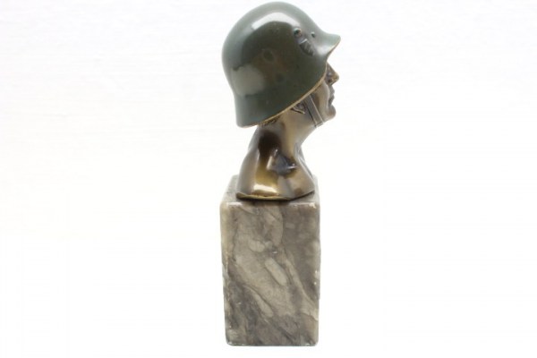 WW2 original soldier bust with dedication dated 25.03.37, steel helmet and HK, 13th Panzer Regiment