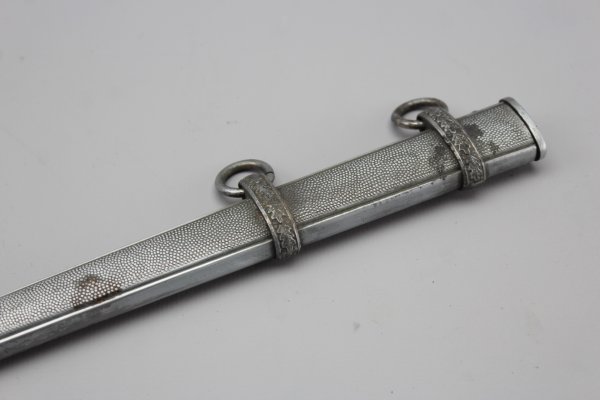 Army dagger for Wehrmacht officers with hanger directly from the wearer.