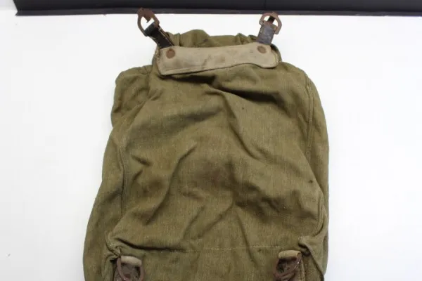 WW2 Wehrmacht backpack of the Luftwaffe 1942 m. Manufacturer