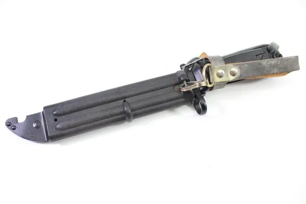DDR Kampfmesser NVA Seitengewehr / Bajonett AK47 M59 für Gewehr Kalaschnikow