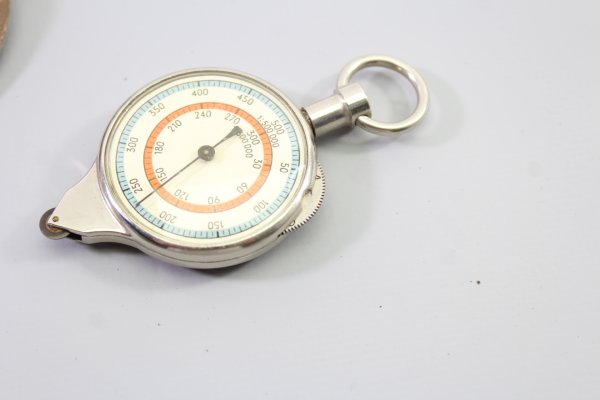 Landkartenmesser - Kurvenmesser aus Metall mit Etui 1950
