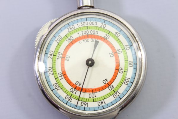 Landkartenmesser - Kurvenmesser aus Metall mit Etui 1950