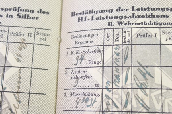 HJ Leistungsbuch mit Besitzzeugniss HJ Leistungsabzeichen in Bronze u. Silber, Bann 189, Gebiet 41 Gefolgschaft 16