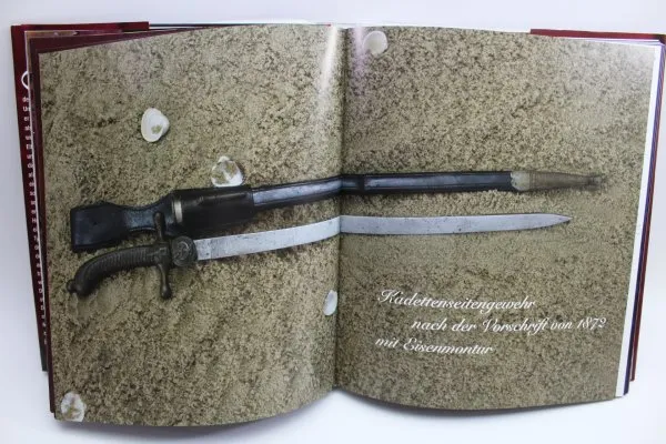 Buch Deutsche Marinedolche, Dolche Marine Weltkrieg Handbuch Übersicht Bildband