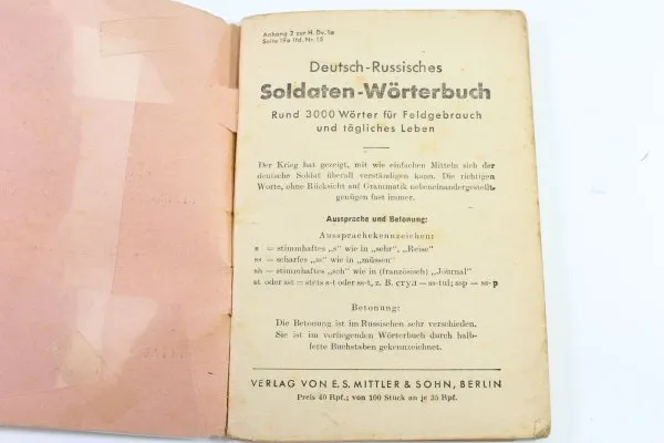 Deutsch-russisches Soldaten-Wörterbuch. Rund 3000 Wörter für Feldgebrauch und tägliches Leben