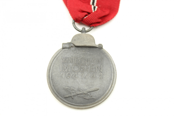 Medaille Winterschlacht im Osten am Band.