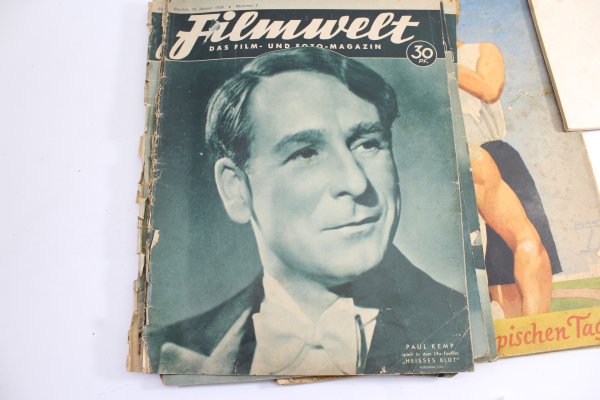 Collection of Berliner Illustrierte and Filmwelt newspapers