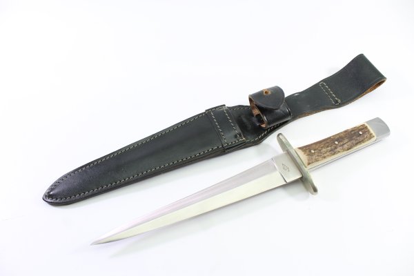 GDR knife / hunting knife from the GML Leegebruch knife forge, with leather sheath.