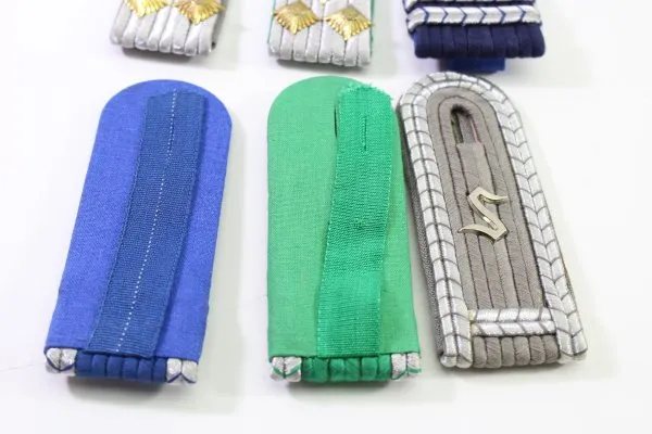 DDR / NVA bundle of various shoulder boards for ranks