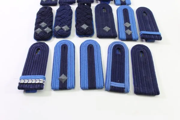DDR / NVA bundle of various shoulder boards for ranks