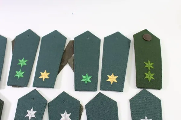 DDR / NVA bundle of various shoulder boards for ranks