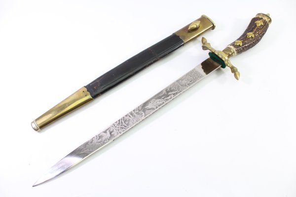 A WWII hunting knife or army officer's knife made by Hörster Solingen.