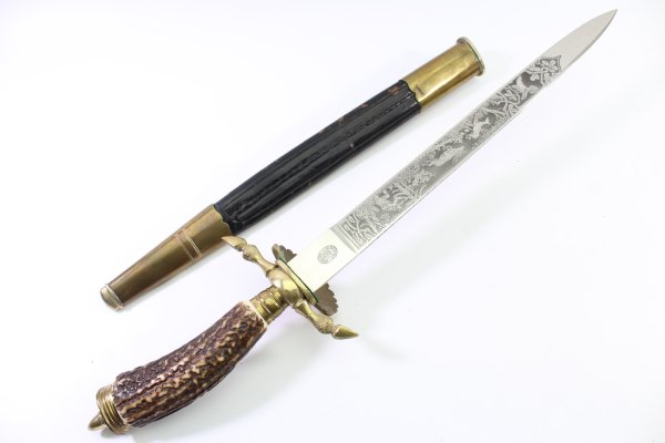 A WWII hunting knife or army officer's knife made by Hörster Solingen.