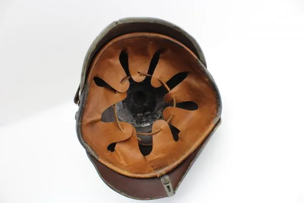 Preußen 1. Weltkrieg Pickelhaube, Helm Modell 1915 feldgrau für Mannschaften der Infanterie