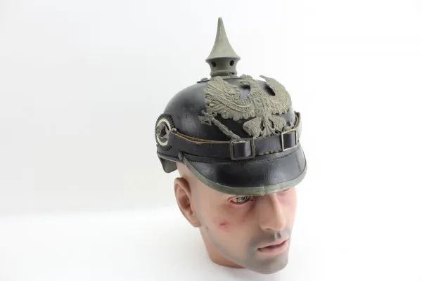 Preußen 1. Weltkrieg Pickelhaube, Helm Modell 1915 feldgrau für Mannschaften der Infanterie