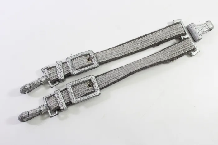 GDR NVA dagger for officers of the land forces