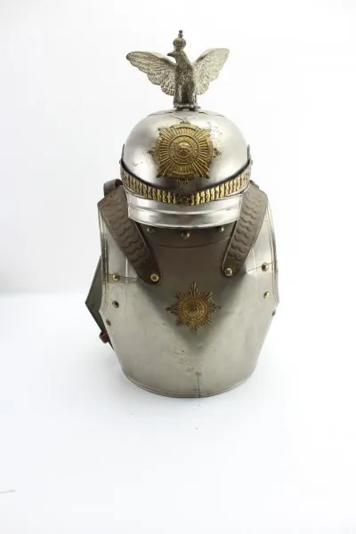 Helm und Kürass für Offiziere der preußischen Kürassier-Regimenter, um 1900 für Kinder