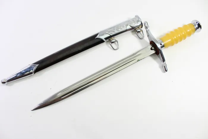 DDR NVA Dolch für Offiziere der Landstreitkräfte