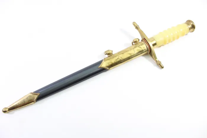 GDR NVA, Dagger for an Admiral of the People's Navy in a red issue case