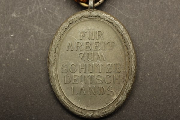 German protective wall badge of honor, WWII