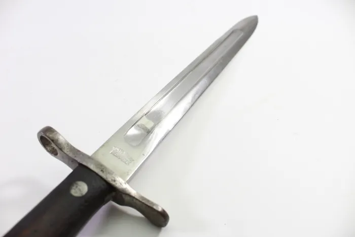 Swiss Pioneer M1914 bayonet with attractive leather belt loop in good condition