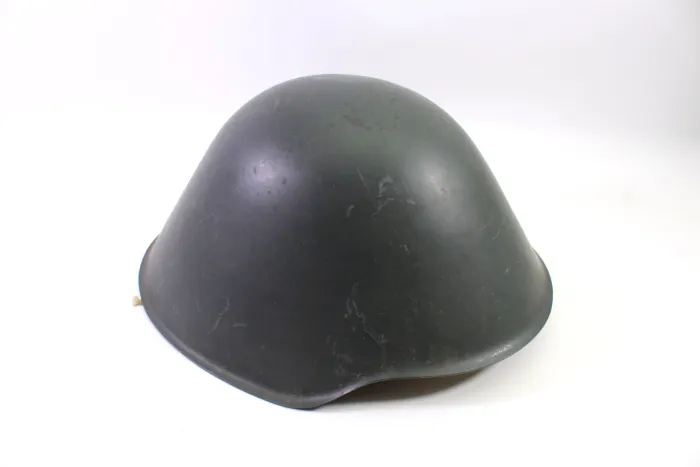 DDR NVA Stahlhelm aus Konvolut