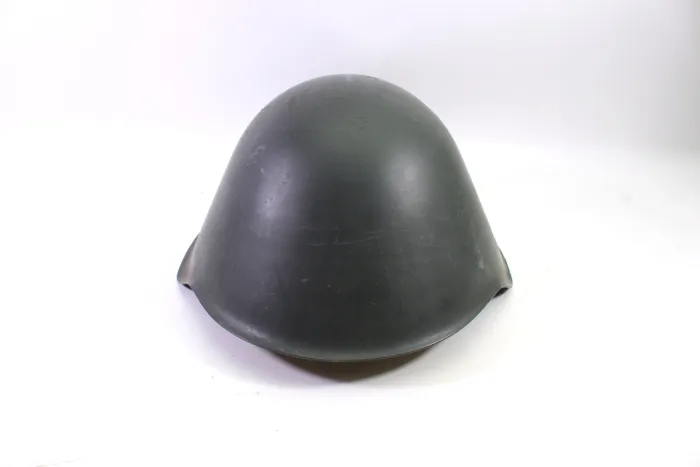 DDR NVA Stahlhelm aus Konvolut