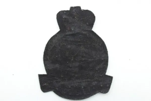 Uniform badge English, worn