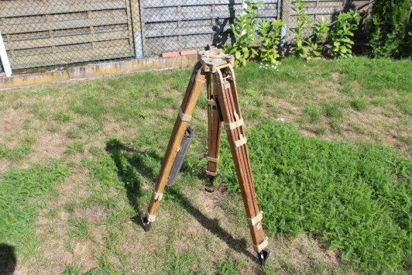 Ww2 German Wehrmacht tripod DAK, Africa, manufacturer cme and WaA, for optical device, theodolite