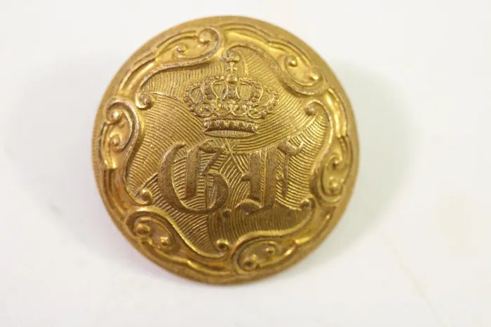 4x Uniform buttons with crowned ruler monogram, from an old uniform tailor's stock