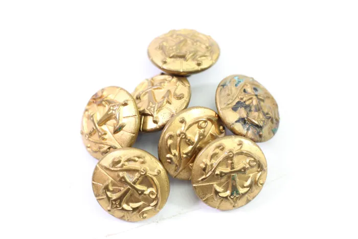 7 Metall Knöpfe Marine Ausgeh Uniform, Bestand aus einer alten Uniformschneiderei