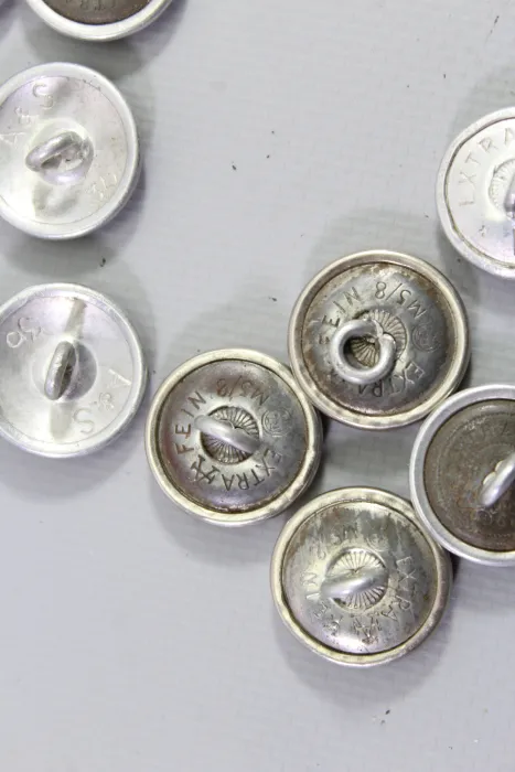 29 Uniformknöpfe der Wehrmacht gemischt, dabei RZM, Hersteller M5/8 etc.
