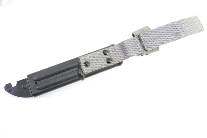 DDR NVA Kampfmesser KM 87 Überlebensmesser der Nationalen Volksarmee, komplett mit Überlebenskapsel